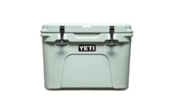 YETI Tundra 35 -BBQ Depot 200181 Sagebrush Tundra 35 Front 1680x1024 1