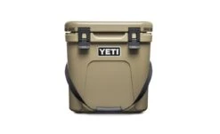 YETI Roadie 24 -BBQ Depot 200259 Roadie 24 Campaign Website Assets DesertTan Front Handle Down 1680x1204 1