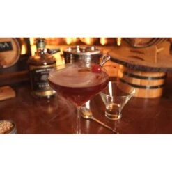 Foghat™ Smoked Manhattan Cocktail Kit W/ 5 Manhattan Cocktail Mixes -BBQ Depot Manhattan1