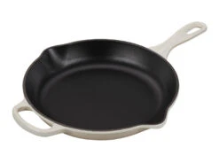 Le Creuset Signature Skillet - 10 1/4" -BBQ Depot rs9075 ls2024 26716 lpr lecreuset